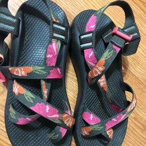 Chaco size 9
